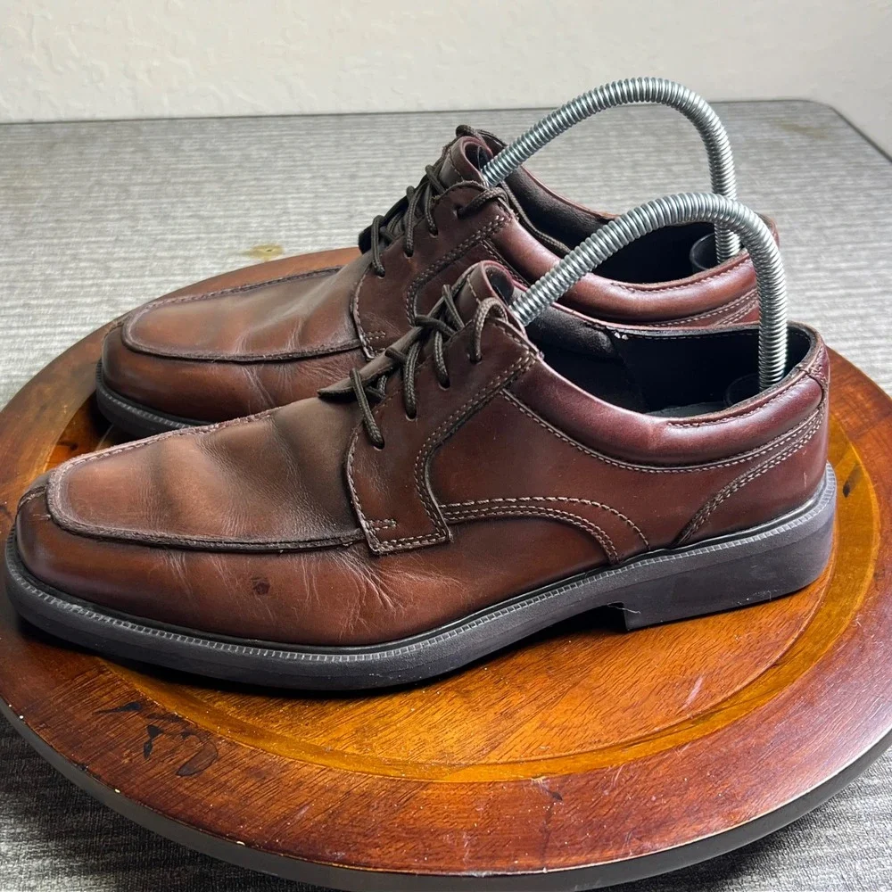 Florsheim Oxford Mens Brown Leather Vibram Gumlite Memory Foam Apron Toe Shoes